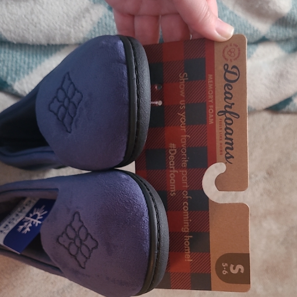 Dearfoams Navy Velvet Comfort Slippers - Picture 4 of 6